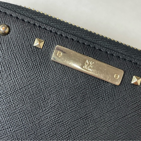 Black Studded Wristlet Wallet NY & Co - Picture 2 of 9